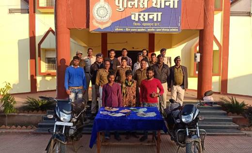 बसना: ग्राम पिरदा के देशी शराब दुकान में लूट के तीन आरोपियों... - CG Sandesh