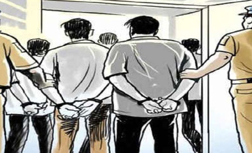 बागबाहरा  : बिना नंबर के मोटरसायकल में अवैध रूप से शराब परिव... - CG Sandesh