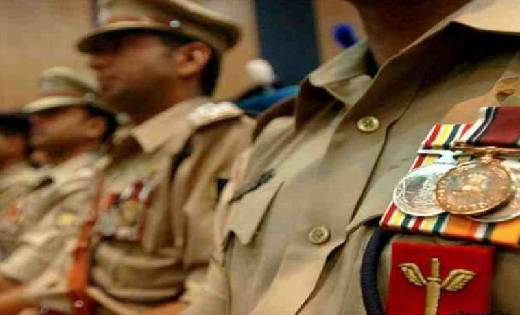 छत्तीसगढ़ के 10 पुलिस कर्मियों को पदक से किया जाएगा सम्मानित, देखें लिस्ट...