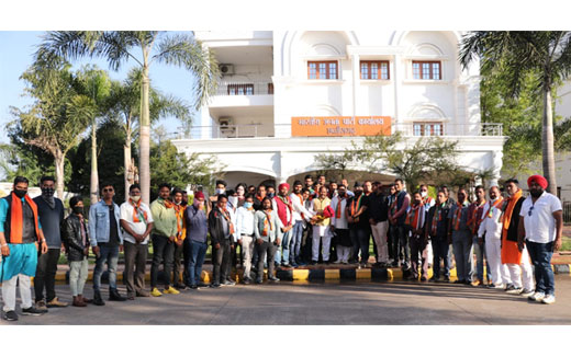 बसना विधानसभा के भाजपा एवं भाजयुमो पदाधिकारियों ने भाजपा जिल... - CG Sandesh