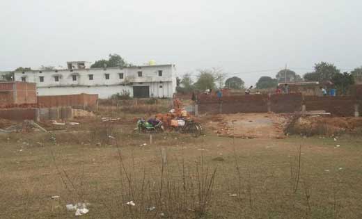 मूक श्रवण बाधित और कॉलेज के भूमि पर स्वास्थ विभाग के कर्मचार... - CG Sandesh