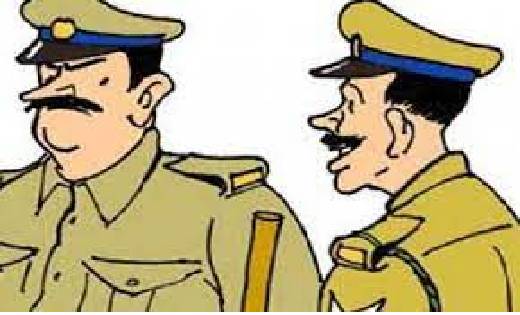 पुलिस आरक्षक के साथ मारपीट, 3 लोगों के खिलाफ एफआईआर दर्ज - CG Sandesh