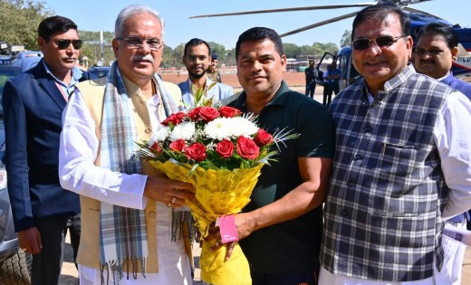 गौठानों में वितरित की जा रही उच्च नस्ल की बकरियां - CG Sandesh