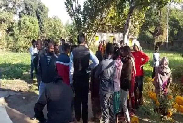 युवक की गला छेद कर हत्या, अज्ञात आरोपी ने दिया वारदात को अंज... - CG Sandesh