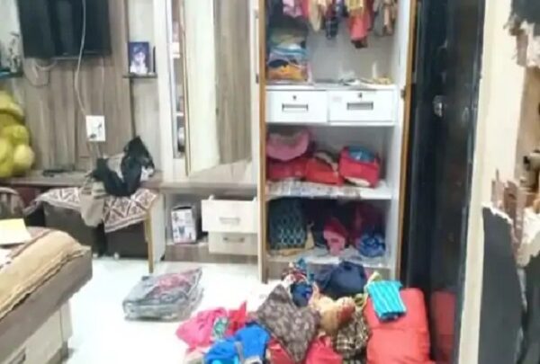 चोरों ने ट्रांसपोर्टर के सूने मकान में बोला धावा, 12 लाख की ... - CG Sandesh