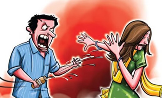 बाइक सवार युवकों ने 12वीं की छात्रा के चेहरे पर फेंका एसिड, ... - CG Sandesh