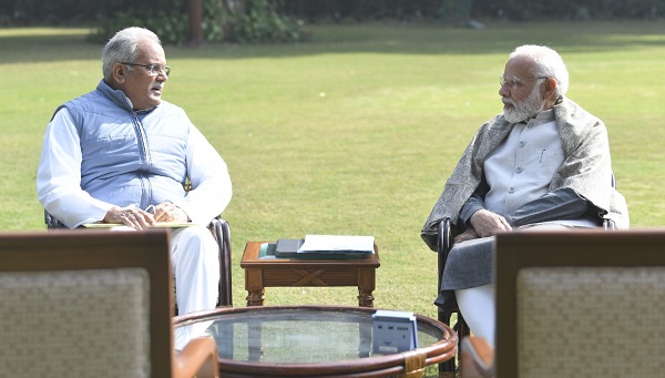 CM बघेल ने प्रधानमंत्री नरेंद्र मोदी से की मुलाक़ात - CG Sandesh
