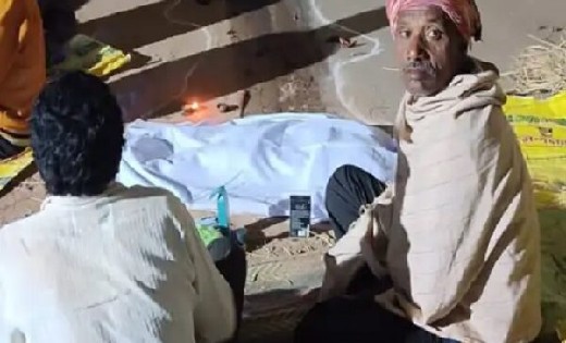 4 साल के बच्चे को मेटाडोर ने कुचला, मासूम की मौत के बाद ग्रा... - CG Sandesh