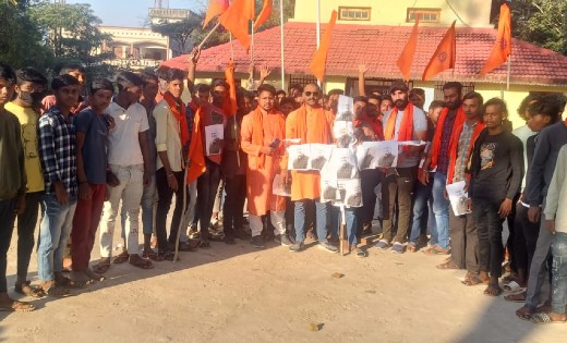 सांकरा : भगवा के सम्मान में बजरंगी मैदान में , भगवाधारीयो द्... - CG Sandesh