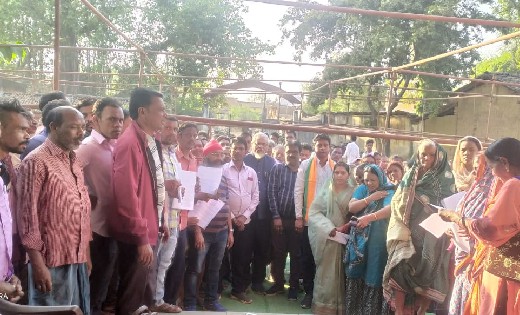 बसना : मोर आवास मोर अधिकार के तहत भाजपा मंडल मुख्यालय गढ़फुल... - CG Sandesh