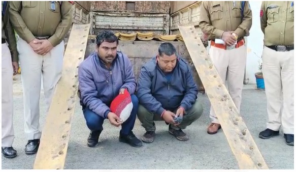 एक्सीवेशन वर्कशॉप पर चोरी करने वाले 2 आरोपी गिरफ्तार - CG Sandesh