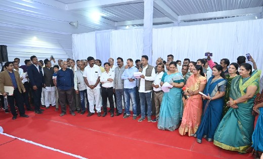 बसना : अघरिया समाज के प्रतिनिधि मंडल ने की CM भूपेश बघेल से ... - CG Sandesh