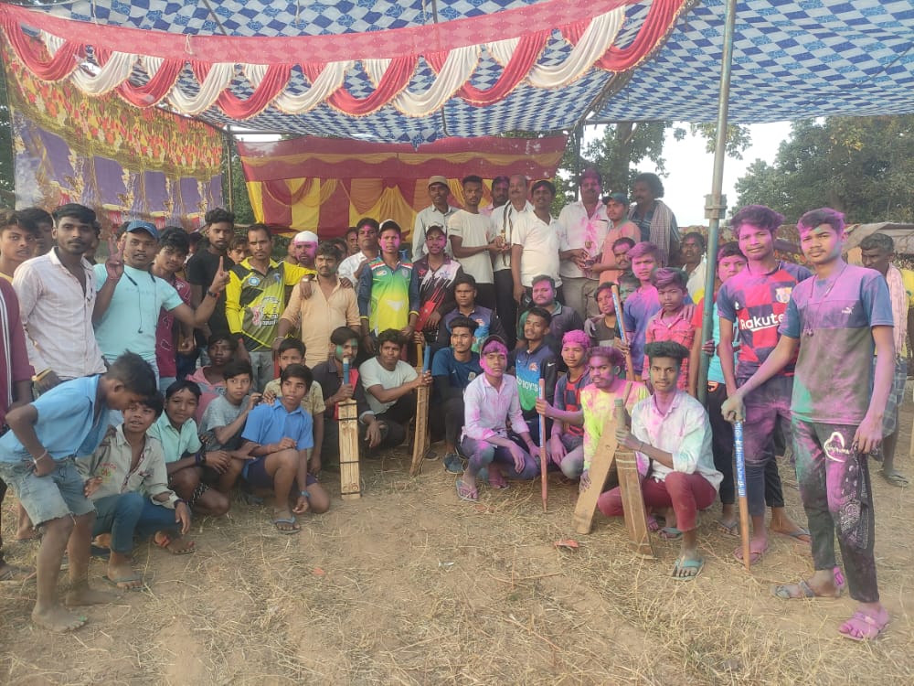 बसना : पांच दिवसीय टेनिस बॉल क्रिकेट प्रतियोगिता में भास्करा... - CG Sandesh