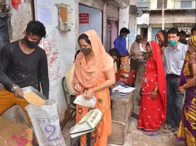 अब दिसंबर के बाद भी मिलता रहेगा 5 किलो मुफ्त राशन, जानिए कैस... - CG Sandesh