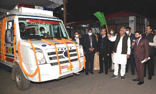  गोयल ग्रुप ने दो अस्पतालों को डोनेट किया ट्रॉमा एंबुलेंस, स... - CG Sandesh