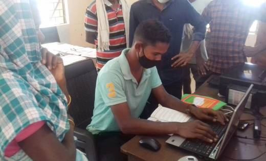 ग्राम पंचायतों में लगाए जा रहे आयुष्मान शिविर - CG Sandesh