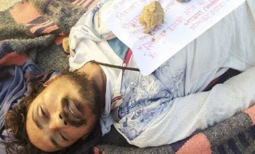 छत्तीसगढ़: माओवादियों ने की CAF जवान की हत्या, शव के नजदीक फ... - CG Sandesh