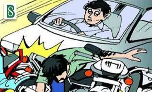 सरायपाली : इंडिगो कार के ठोकर से बाइक सवार को लगी चोट, हालत गंभीर. 