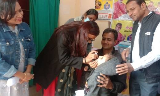 पल्स पोलियो अभियान का कलेक्टर ने किया  शुभारंभ