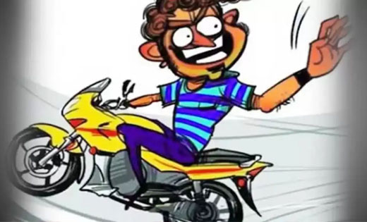 तुमगाँव : घर के सामने से बाइक चोरी, मामला दर्ज.