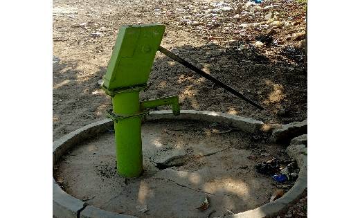 बसना: लिखित सूचना देने के बाद भी महीनों से बंद पड़े हैण्डपम्प... - CG Sandesh