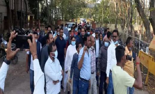 वकीलों ने तहसीलदार सहित कई कर्मचारियों को पीटा, अधिकारियों न... - CG Sandesh
