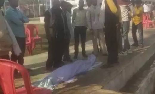 छत्तीसगढ़: मंदिर प्रांगण में स्थित कुंड में मिला छात्र का शव - CG Sandesh