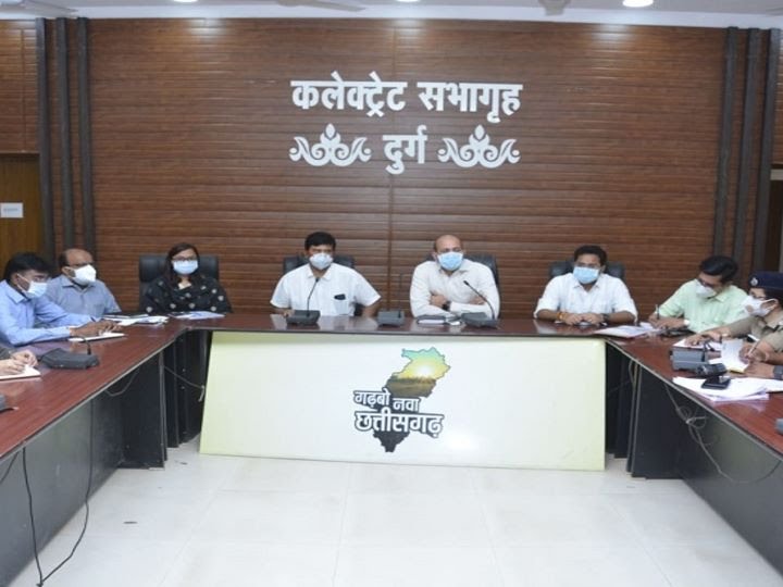 डीएम साहब "मेरी शादी करवा दो और मेरे लिए लड़की खोज दो," दुर्... - CG Sandesh