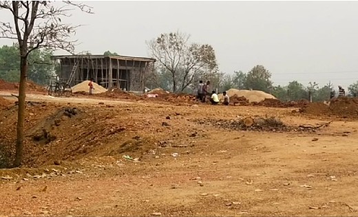 पिथौरा: तहसील कार्यालय द्वारा जारी स्थगन आदेश का नहीं हुआ अस... - CG Sandesh