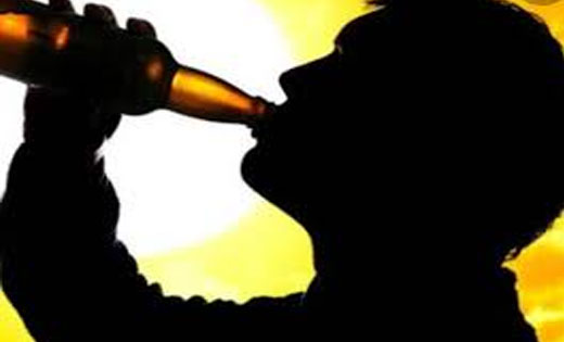 सरायपाली : शराब के नशे मे सार्वजनिक जगह पर उत्पात मचाने वाले को किया गिरफ्तार. 