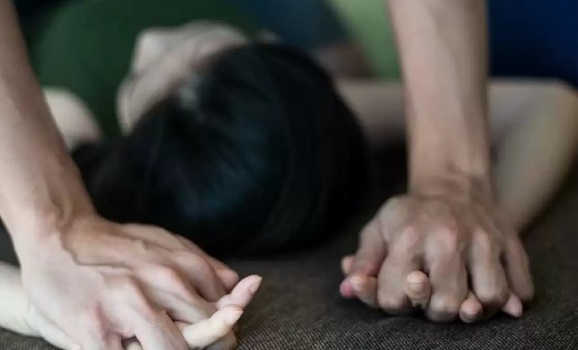 बसना क्षेत्र की युवती को लॉज में ले जाकर किया दुष्कर्म - CG Sandesh