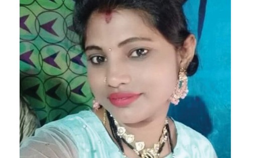 फांसी के फंदे पर झूलती मिली महिला पंच की लाश - CG Sandesh