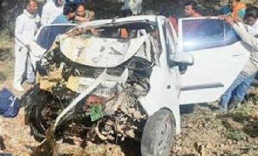 नई जॉब लगने का जश्न मनाने निकला था परिवार, हुआ हादसे का शिका... - CG Sandesh