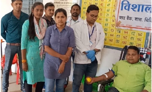 बागबाहरा: 35 युवाओं ने रक्तदान कर समाजसेवा का दिया परिचय - CG Sandesh