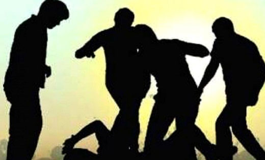 पिथौरा : हाथ मुक्का एवं डंण्डा से मारपीट कर जान से मारने की ... - CG Sandesh