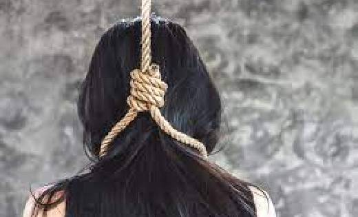 महासमुन्द: 19 वर्षीय युवती ने लगाईं फांसी