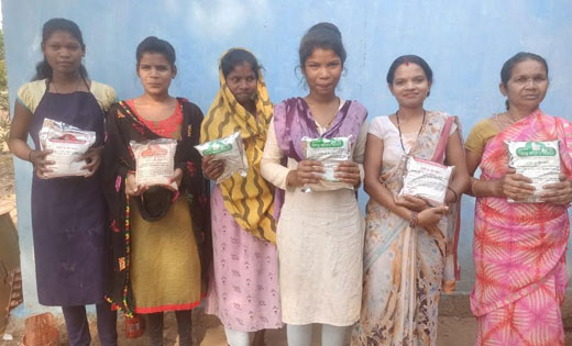 10 महिलाएं संभाल रही पोषण आहार निर्माण का जिम्मा, रेडी टू इट... - CG Sandesh
