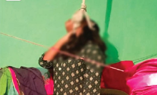 17 वर्षीय युवती ने लगाईं फांसी, सुसाइड नोट में लिखी यह बात..... - CG Sandesh