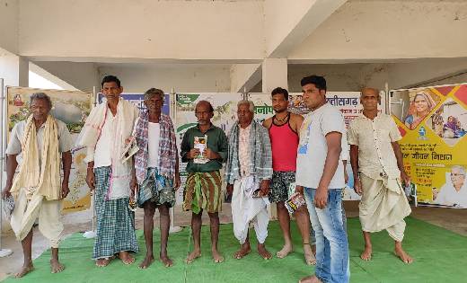 सरायपाली विकासखण्ड में जनसंपर्क की लगी प्रदर्शनी - CG Sandesh