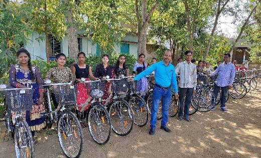 रायगढ़ : सरस्वती सायकल योजना के तहत मिडमिडा हाईस्कूल की छात्... - CG Sandesh
