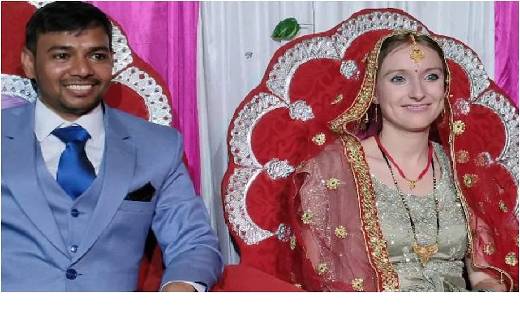 अपने प्यार को पाने ये लड़की सात समंदर पार करके आई ,फिर युवक स... - CG Sandesh