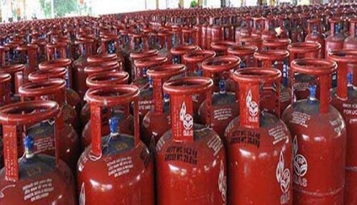 आज से 250 रुपये से ज्यादा महंगा हुआ एलपीजी सिलेंडर, जानिए क्... - CG Sandesh