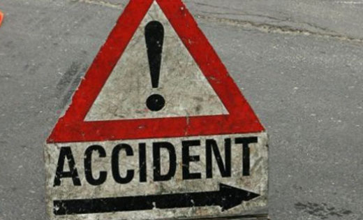 बसना : सड़क दुर्घटना में तेज रफ़्तार वाहन ने बाइक को पीछे से मारी ठोकर, वाहन चालक फरार.