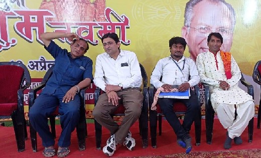 मानस मंडलीयो के मुखिया आचार्य नेहरू गोस्वामी पहुंचे शबरी मात... - CG Sandesh