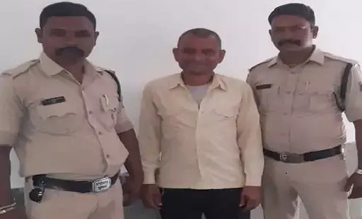 CG NEWS : 50 साल के अधेड़ ने 4 साल की बच्ची से किया दुष्कर्म,... - CG Sandesh