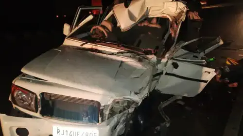 भगवान के दर्शन करने जा रहा परिवार हुआ हादसे का शिकार, ट्रक औ... - CG Sandesh