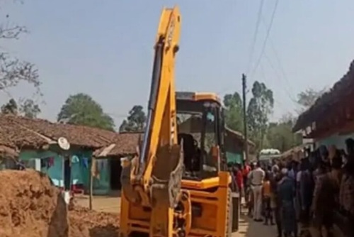 Cg News : घर के बाहर सो रहे युवक को JCB वाहन ने रौंदा, हुई म... - CG Sandesh