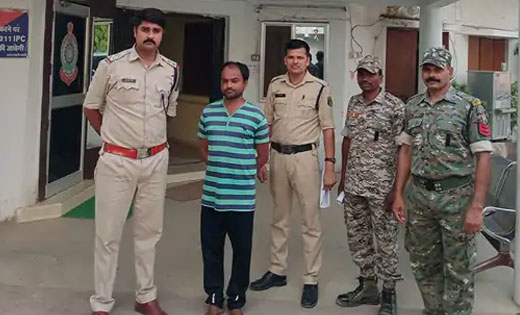 नर्स की शादी से नाराज था युवक, फेक एकाउंट बनाकर करने का अश्ल... - CG Sandesh
