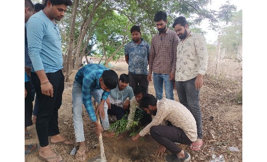 बसना: विश्व बंजारा दिवस पर युवाओं ने बंजारा मुक्तिधाम में कि... - CG Sandesh