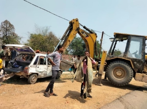 तेज रफ्तार कार ने पैदल चल रहे युवक को रौंदा, फिर अनियंत्रित ... - CG Sandesh